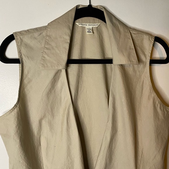 Banana Republic Tied Vest - Picture 3 of 5